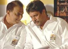 kapil gavaskar