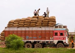 India-overloaded-truck