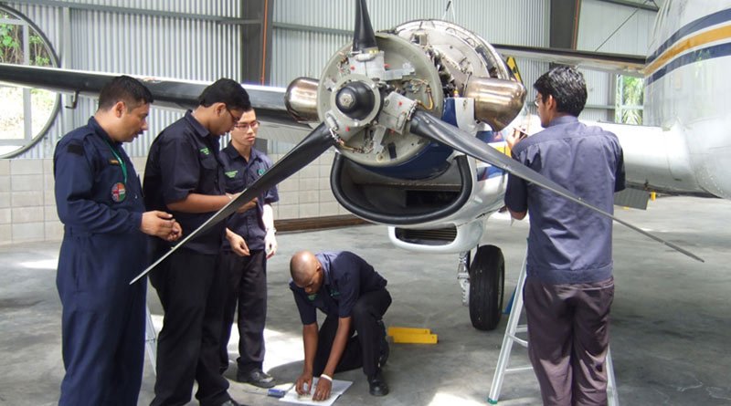 aircraft mechanic